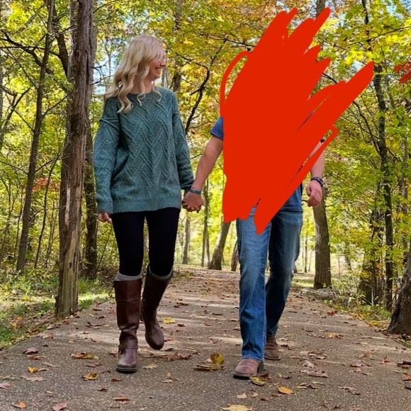 Chunky Knit Sweater Medium - Picture 10 of 10